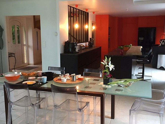 Chambres d'hôtes le Boudhha du Lac petit-déj 2(TIS)