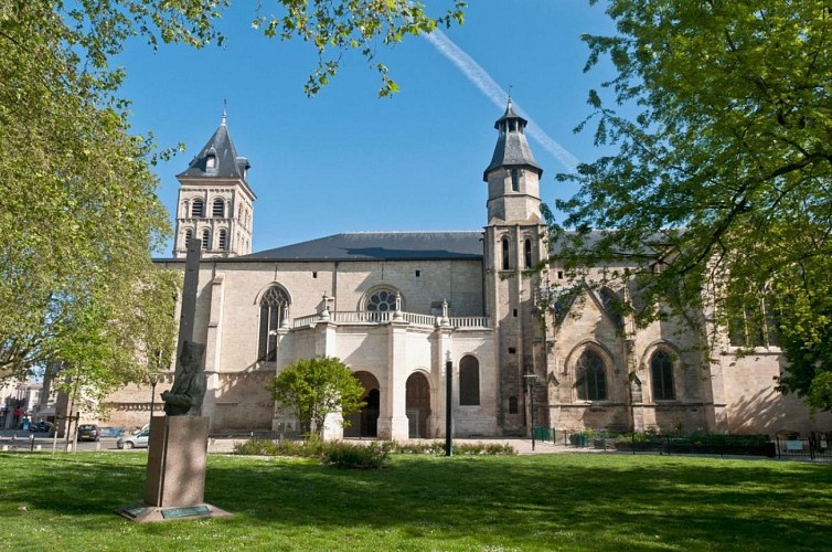 Basilique Saint-Seurin