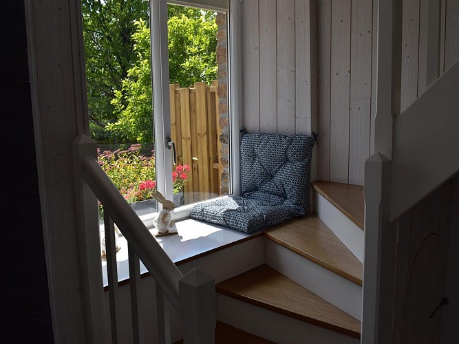 Gîte des Hauts vents à Roullours escalier (TIS) (1)