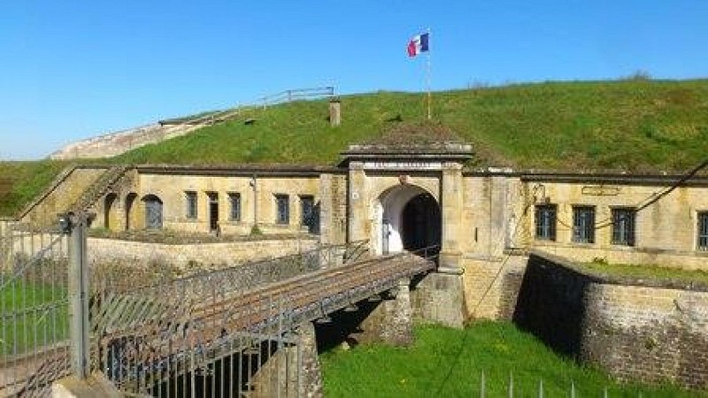 UXEGNEY FORT