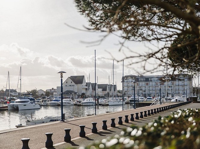 Port_de_Dives-sur-Mer-Camille_Plichard_-__Normandie_Pays_d_Auge