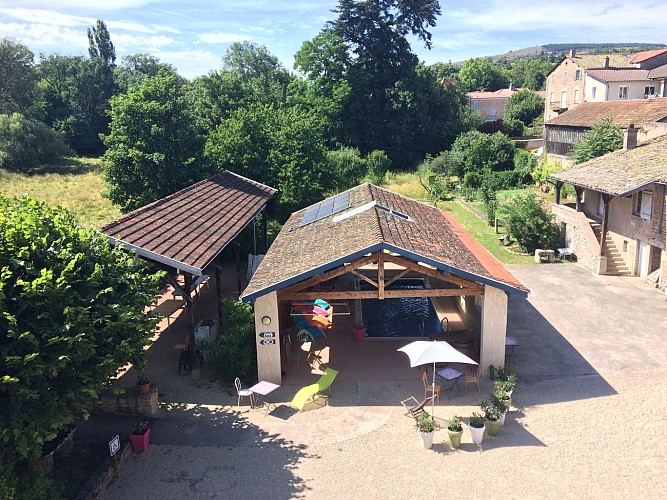 Profiter du grand jardin clos