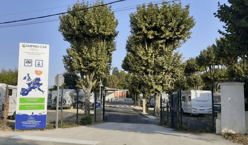 entrée camping car park
