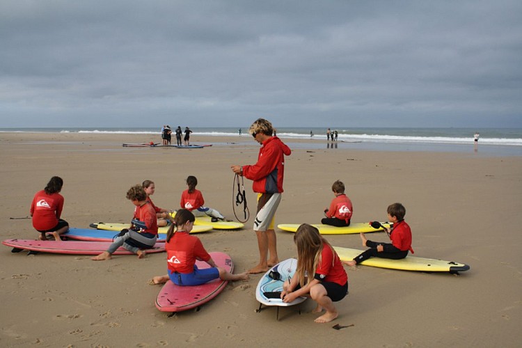 He'enalu Surf School and Nature