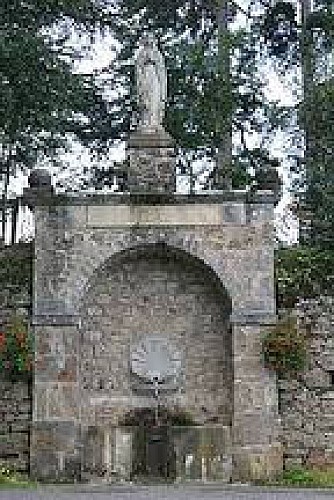 Fontaine de la Vierge