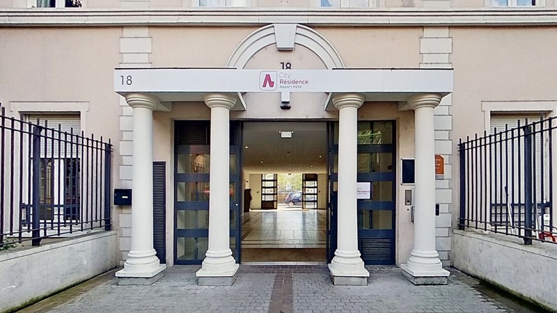 City Residence Saint-Maurice***