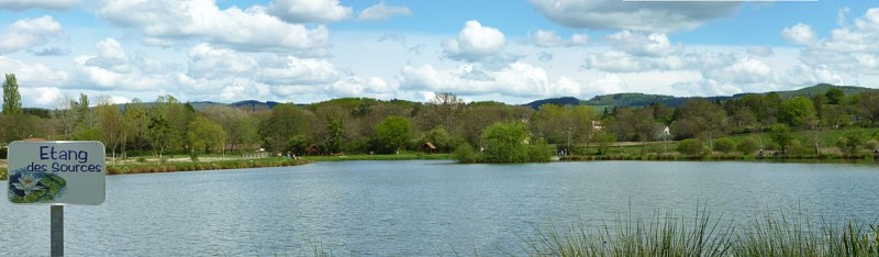 Panorama-etang-des-sources
