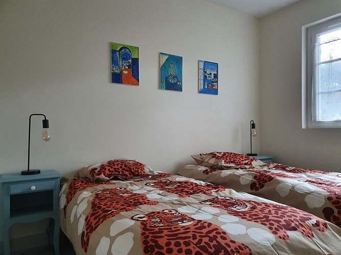 VILLA 43 M2, FACE PLAGE, PROCHE COMMERCE