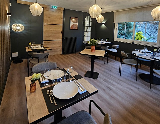 la-table-d-hotes-salle-5