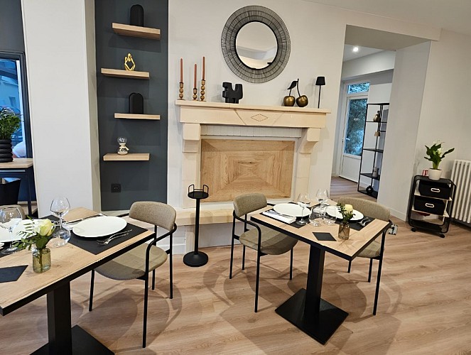 la-table-d-hotes-salle-4