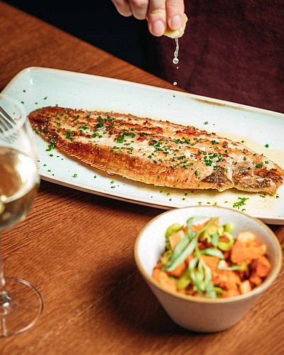 leon-seafood-and-cocktails-sole