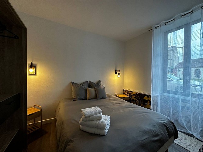 063ab0dd-cfcc-41c2-a4d9-8c5874e4b9fa