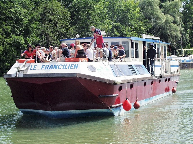 Navette de Neuilly-sur-Marne à Lagny-sur-Marne