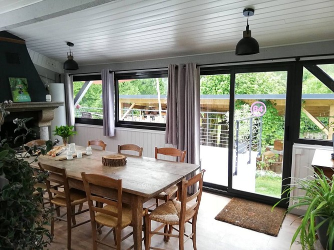 ch la pierre belle piece petit dej