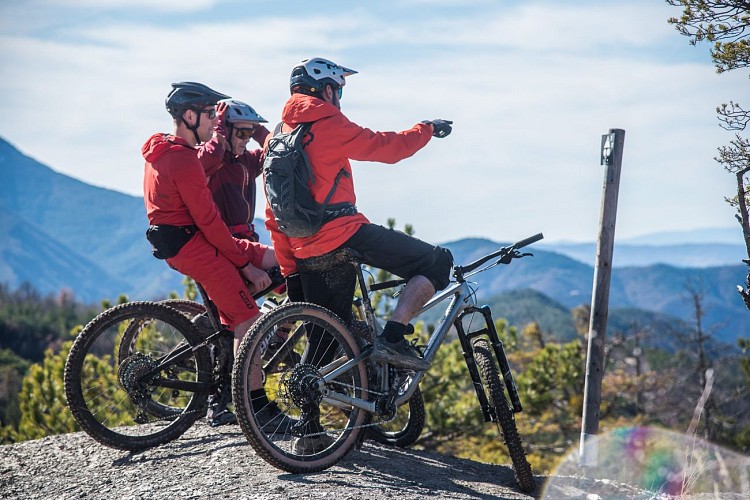 Séjour VTT "Le Géant" la traversée VTT de la Blanche à la Durance !