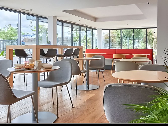 salle a manger 0jz40u2c