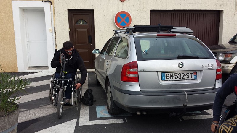 Départ balade au parking du petit port des barques Place des Remendeurs 5 Chemin de l'étang