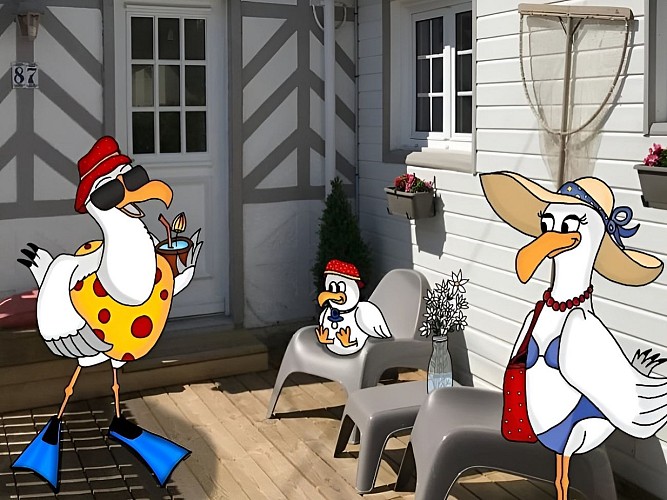 Famille sur terrasse sans parasol