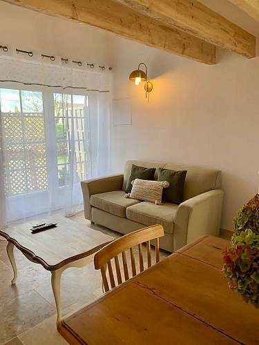 gite-perez-la-petite-maison-neuvic