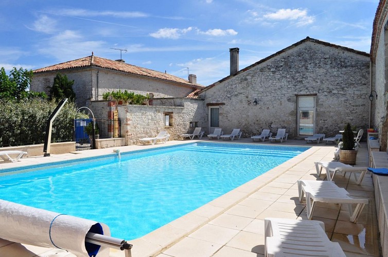 HLOAQU047V50LQMP_Penne_Domaine de Norpech_Le Pigeonnier_photo2