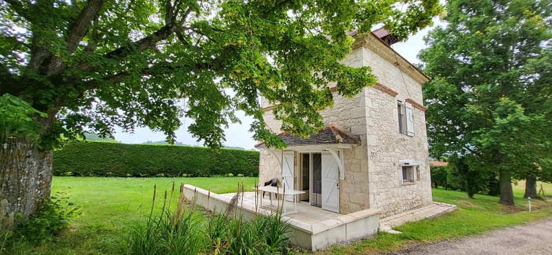 HLOAQU047V50LQMP_Penne_Domaine de Norpech_Le Pigeonnier_photo