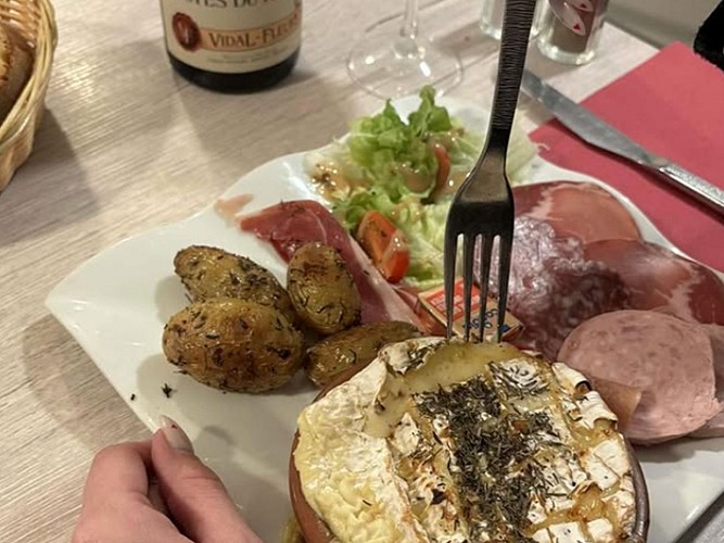 camembert roti o resto