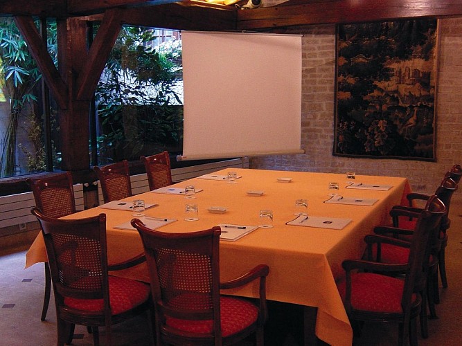 SALLE TOEPFER