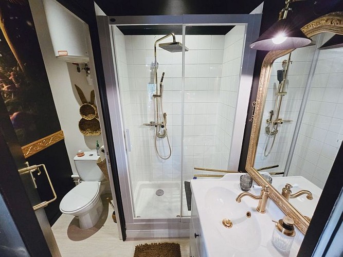 Le-Terrier-du-Lapin-Blanc-3-Menil-Hubert-800