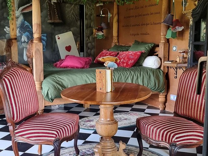 Le-Terrier-du-Lapin-Blanc-10-Menil-Hubert-800