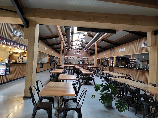 Les Halles-Bô-Marché - Lons - les tables