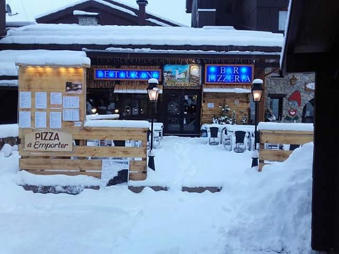 Der Tisch des Tarins