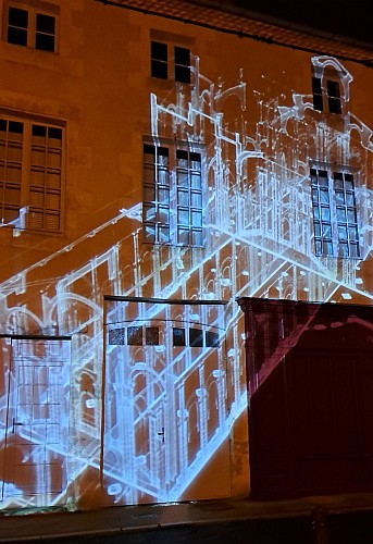 Secrets et mystères de l'Abbaye_Illuminations à Charroux_Vienne