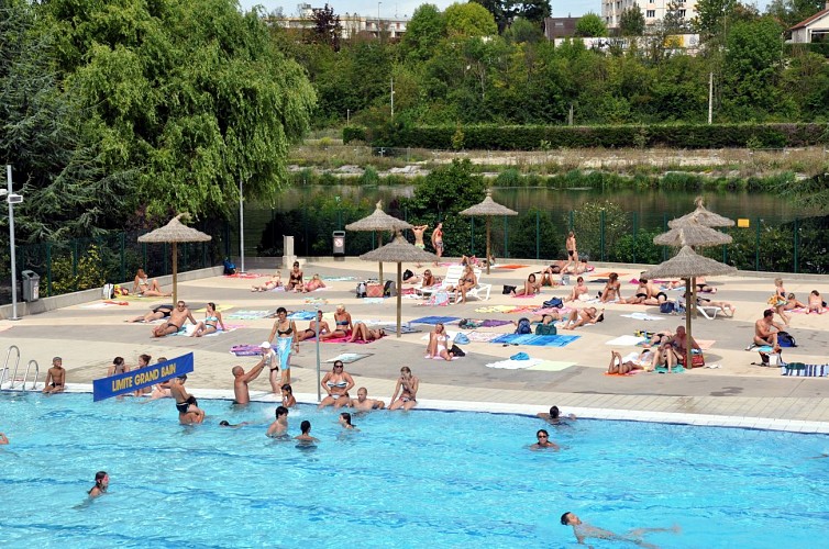 Piscine d'Auxerre © Josette Laliaux (9)