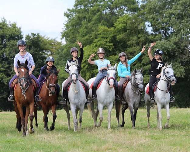 stage-dequitation-aux-grilles-15