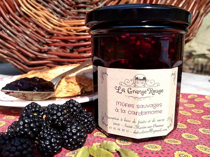 Mariage de la mûre sauvage et de la cardamome