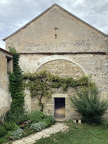 Entrée de la chapelle de La Cordelle