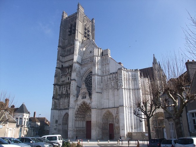 CATHÉDRALE SAINT-ETIENNE