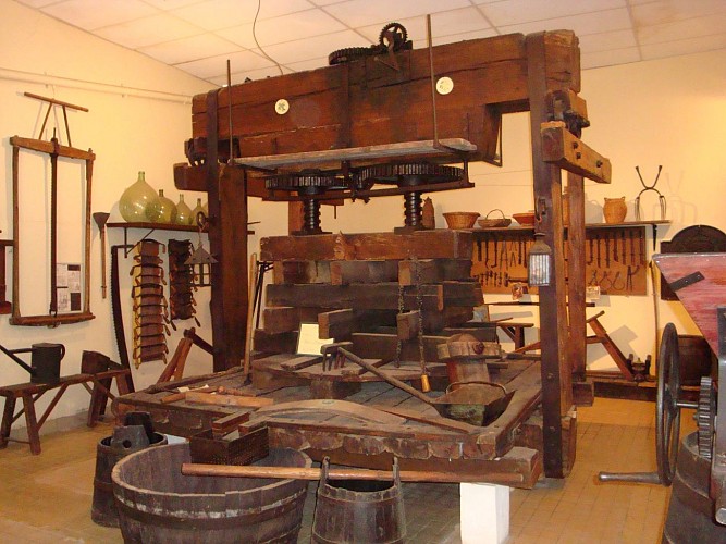 MUSÉE DE LA VIGNE ET DU VIEUX PRESSOIR