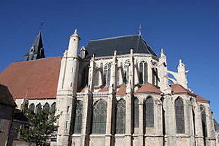 MUSÉE DU PATRIMOINE CULTUREL PHILIPPE MAKÉDONSKY