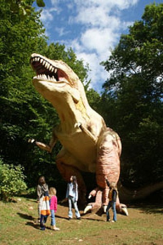 CARDO LAND - PARC PRÉHISTORIQUE