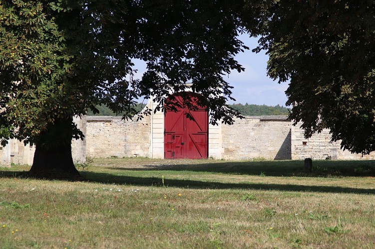 ABBAYE CISTERCIENNE NOTRE-DAME DE QUINCY