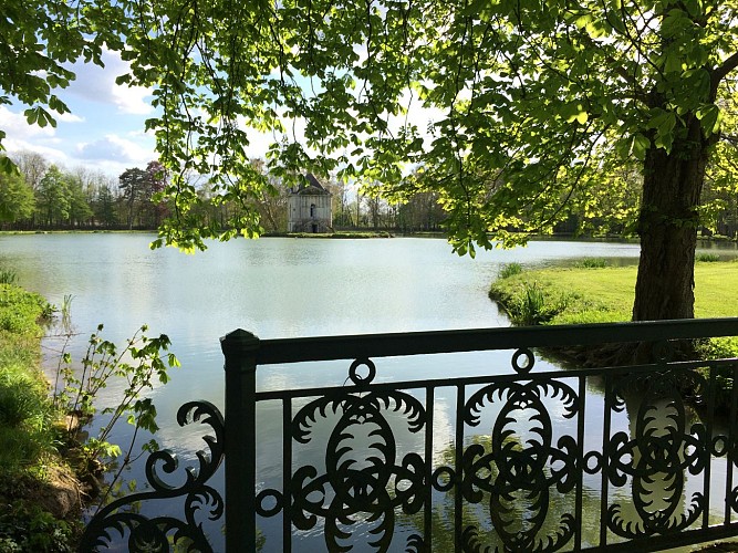 Château d'Ancy le Franc folie XIIIe parc