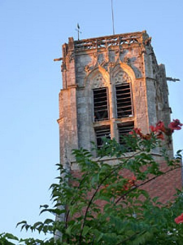 VILLAGE MÉDIÉVAL DE NOYERS-SUR-SEREIN