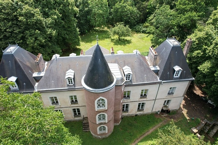 CHÂTEAU-PARC DE PLESSIS SAINT-JEAN