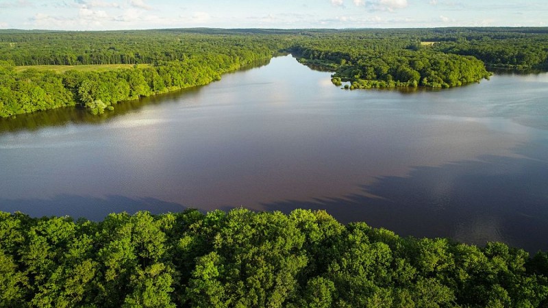 Lac du Bourdon à Saint-Fargeau en Puisaye dans l'Yonne