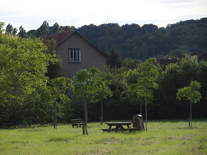 Aire de pique-nique du verger de la Croix des Brûlés