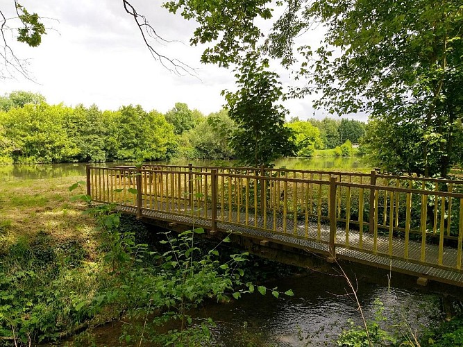 Aire des Pénichettes_Pont sur ru du bois