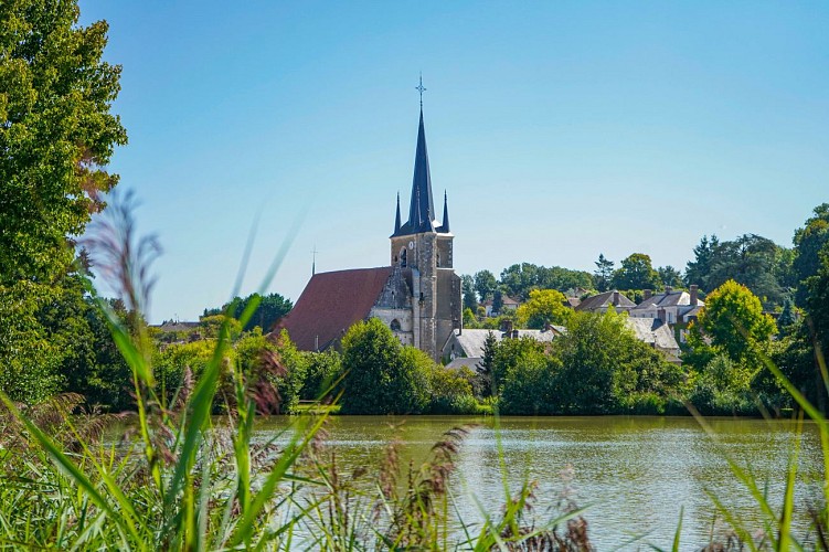 vue sur le village de Saint-Privé depuis l'étang