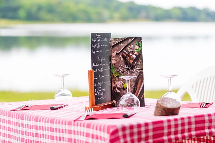 Auberge du lac- Saint-Fargeau 