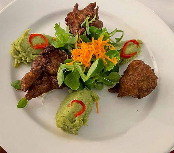 Hotel-restaurant-la-croix-blanche-villiers-saint-benoit-puisaye 